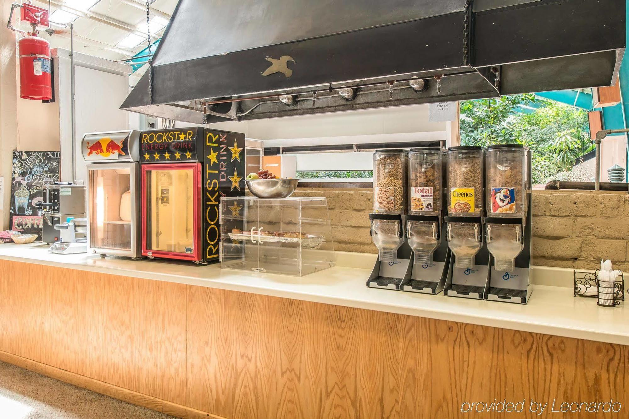 Rodeway Inn Cow Palace Lamar エクステリア 写真